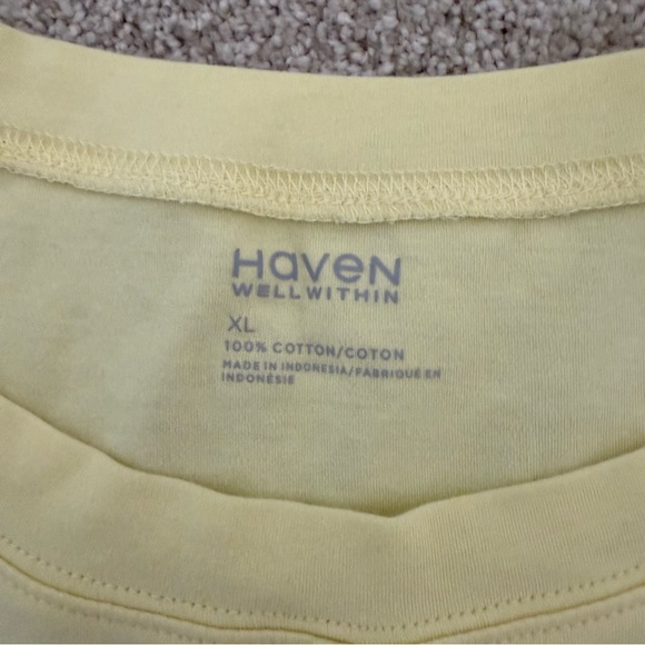 Yellow Short Sleeve Women's Top - Picture 6 of 9